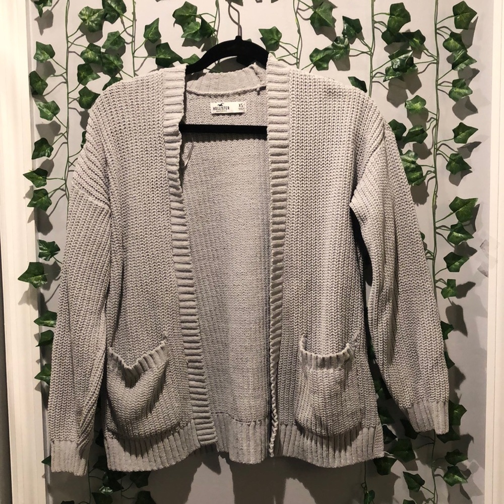 hollister grey cardigan
